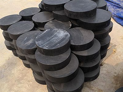正安县板式橡胶支座由若干层橡胶片与薄钢板经加压硫化